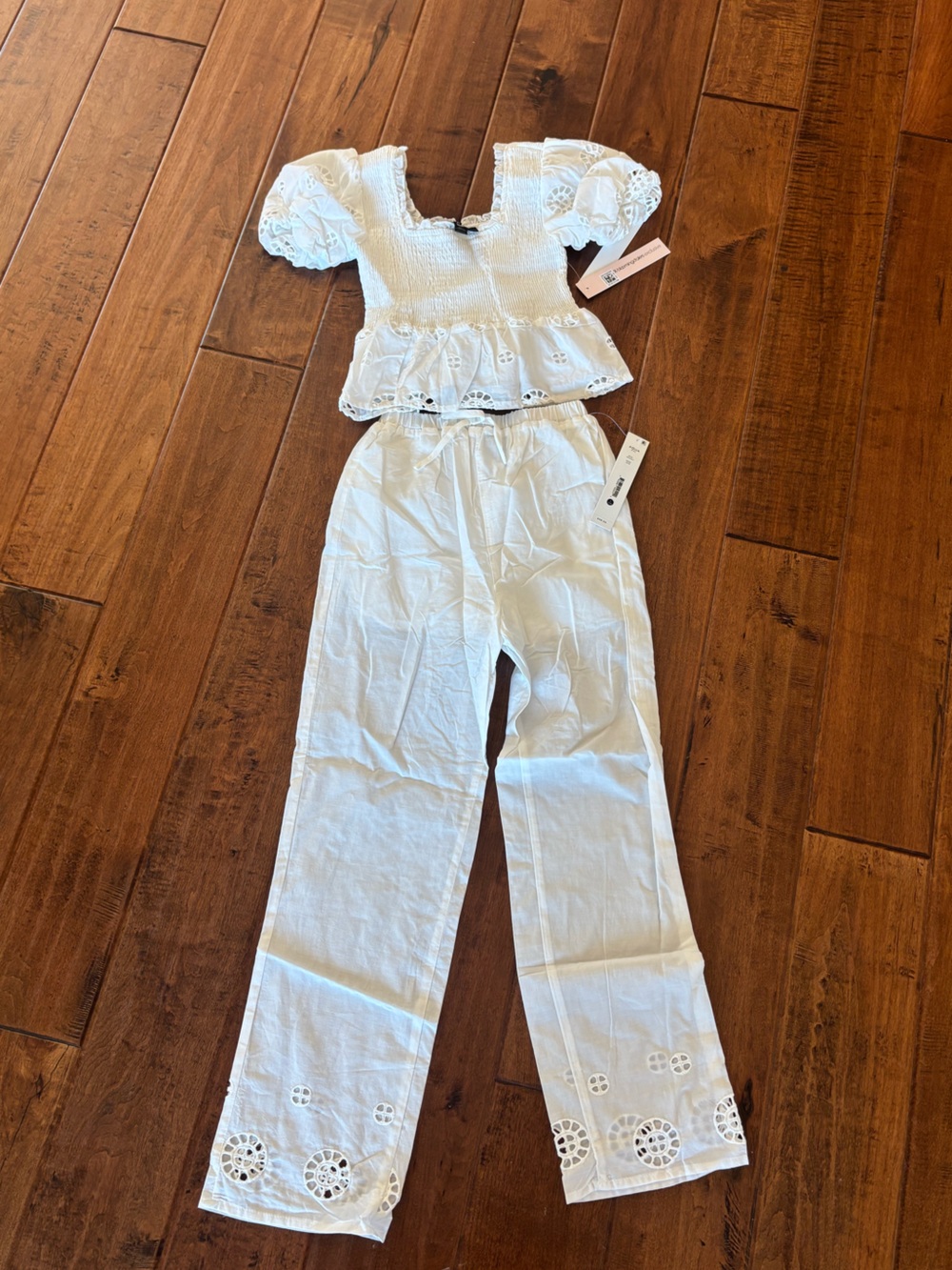 Girls - Aqua Girl Eyelet white linen pants & top (set)